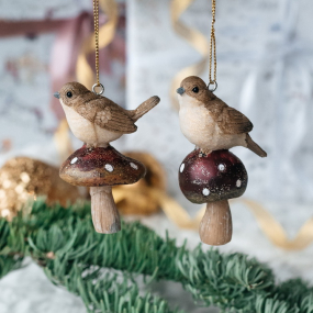 Игрушка на елку "Птица на грибе" 8 см, в ассортименте