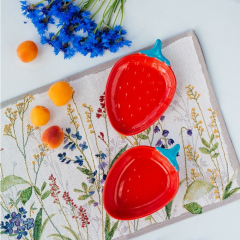 Салатник "Клубника" 18х12х4,5 см