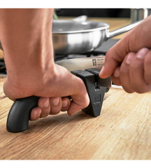 Точило для ножей Zwilling Sharpener, цвет черный