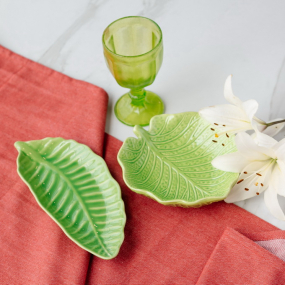 Блюдо "Листок" 28х12 см, цвет  в ассортименте