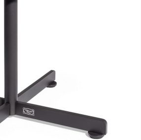 Стол журнальный Poltrona Frau Bob Outdoor, высота 43 см