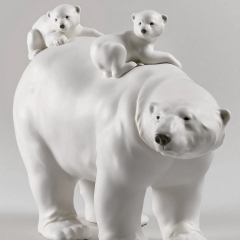 Статуэтка "Медведица с медвежатами"  25х39х19 см