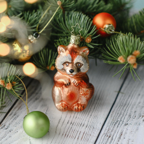 Новогодняя игрушка "Енот" 9 см