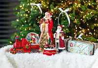 Санта-Клаусы в салонах Сквирел