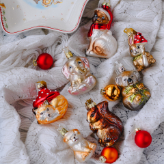 Елочная игрушка "Лиса с грибом" 7 см