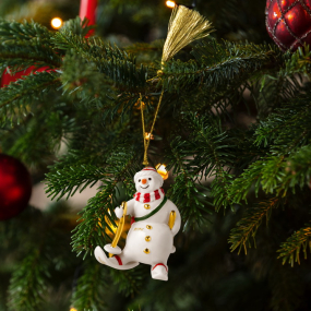 Елочная игрушка Villeroy & Boch Christmas Classics "Снеговик 2026" 10 см