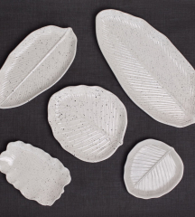 Блюдо-лист Relief Zelda 18х12 см