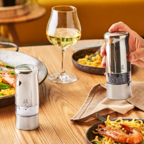 Набор мельниц электрических для соли и перца Zeli 14 см, цвет хром