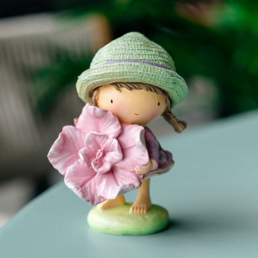 Фигурка "Девочка с ирисом" 15 см