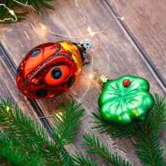 Новогодняя игрушка "Клевер" 6,5 см