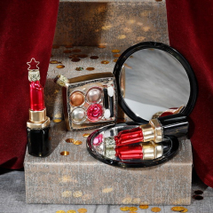 Новогодняя игрушка "Помада" 9,5 см