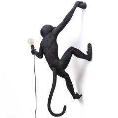 Лампа настенная Seletti Monkey Lamp Hanging 65 см, черная, версия 2