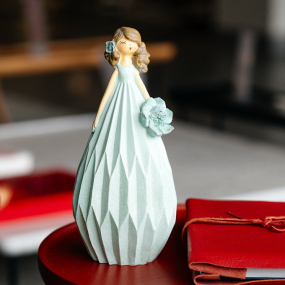 Фигурка Camy 24 см