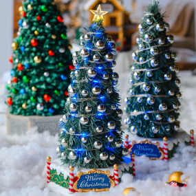 Фигурка музыкальная "Новая грандиозная елка" 16х15,4х33,7 см