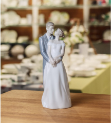 Статуэтка "Незабываемый день" 25х9х10 см