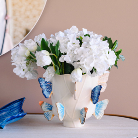 Ваза Bordallo Pinheiro Cloudy Butterflies by Claudia Schiffer 24 см