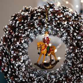 Игрушка на елку "Щелкунчик на лошади" 10 см