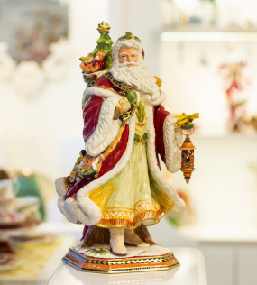 Фигурка "Санта с фонариком" 50 см