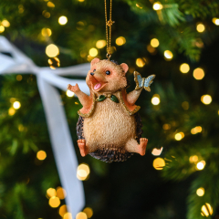 Елочная игрушка "Веселый ежик с бабочкой" 7,6 см, в ассортименте