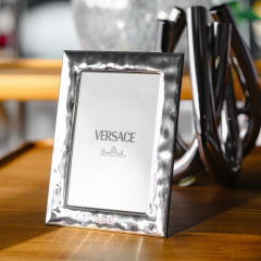 Рамка для фотографий Versace Frames 10х15 см, декор серебро VHF13