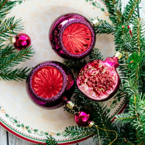 Игрушка на елку "Гранат" 8,5 см, красный