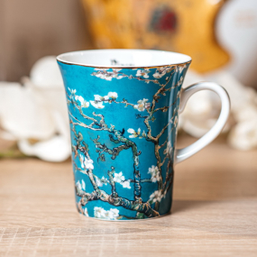 Кружка "Цветущие ветки миндаля" 450 мл, цвет голубой