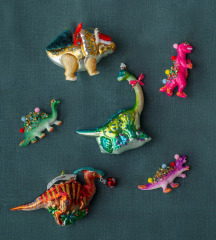 Елочная игрушка "Динозавр фиолетовый" 11 см