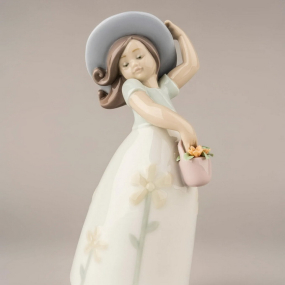 Статуэтка "Маленькая маргаритка" 18х10х6 см