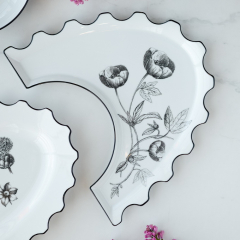 Блюдо "Полумесяц E" Herbariae Parade 30,6х25,3 см