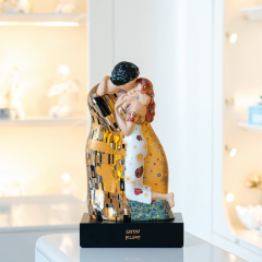 Фигурка "Поцелуй" 33 см