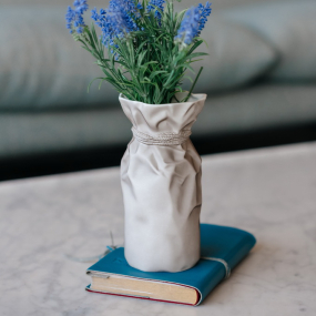 Ваза Papyrus 20 см, серая