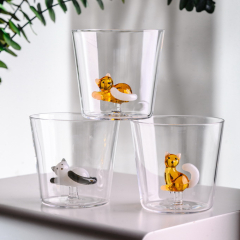 Стакан Tabby Cat 350 мл, рыжий кот сидит с белым хвостом