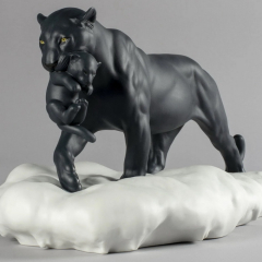 Статуэтка "Черная пантера с детенышем" 25х48х25 см
