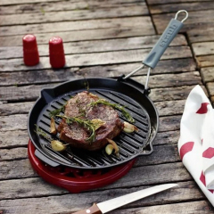 Сковорода-гриль круглая с силиконовой ручкой Staub Specials 27 см, черная