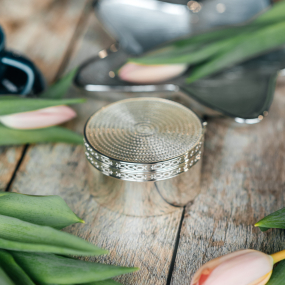 Шкатулка круглая Vera Wang With Love Nouveau Pearl 8,2х4,5 см