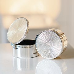 Шкатулка круглая Vera Wang With Love Nouveau Silver 8,2х4,5 см