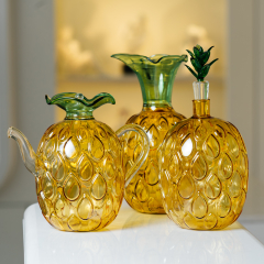 Бутылка "Ананас" Fruits & Flowers 1,1 л