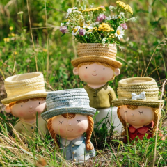 Кашпо "Мальчик в желтом" 19 см