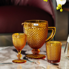 Кувшин Bicos Ambar 1 л