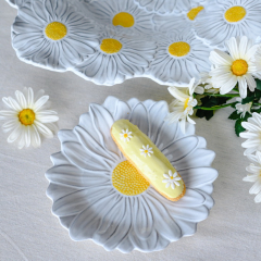 Блюдо салатное "Маргаритка" Maria Flor 23 см