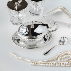 Емкость для пармезана овальная English с ложкой 15,5х12,5 см