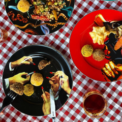 Тарелка столовая "Губная помада" 27 см