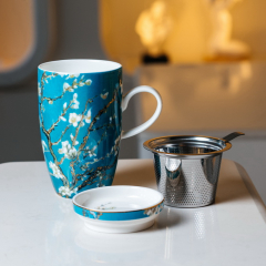 Кружка с крышкой "Цветущие ветки миндаля" 500 мл, цвет голубой