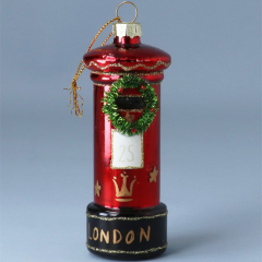 Елочная игрушка "Почтовый ящик с венком" 10 см