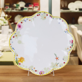 Тарелка столовая "Цветок" Spring Awakening 27 см