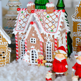 Фигурка "Пряничный домик" с подсветкой 23х20х15 см