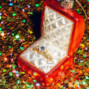 Елочная игрушка "Помолвочное кольцо" 9 см