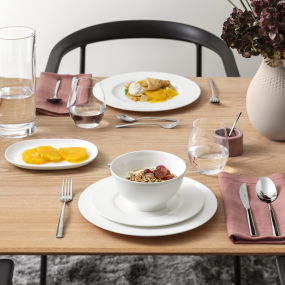 Тарелка салатная Royal 22 см