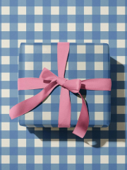 Упаковка бумажная подарка для него