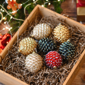 Елочная игрушка "Шишка" 8 см, цвет шампань